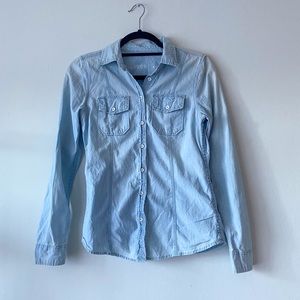 Gap chambray button down shirt, long sleeves, light wash, size XS